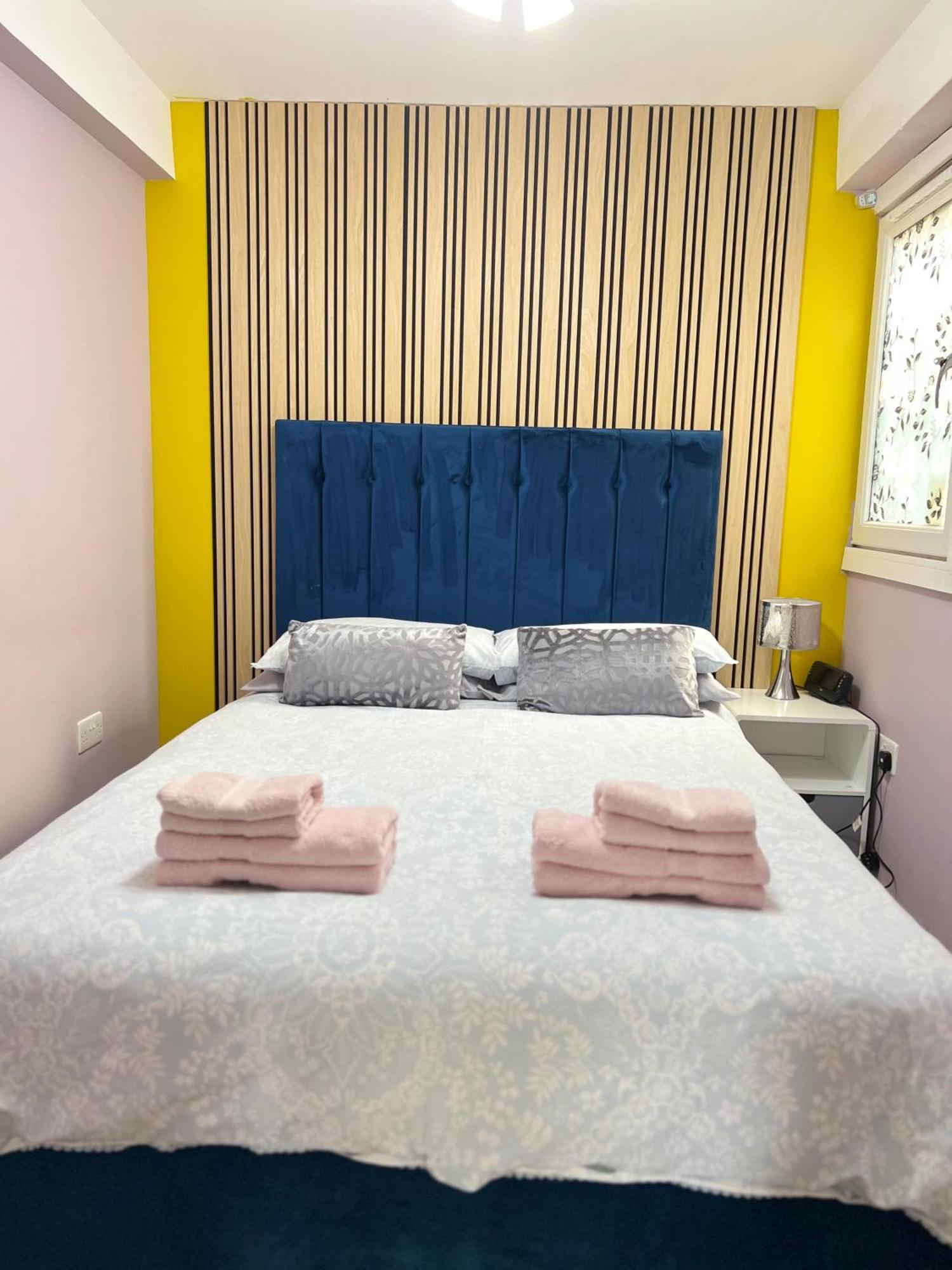 Penlea ~ 1 Bedroom Flat With Harbour View Tarbert  Exterior photo